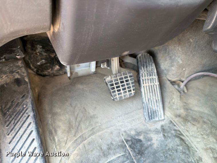 image for item DV8574 2015 Freightliner Business Class M2 street sweeper truck