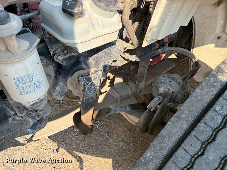 image for item DV8574 2015 Freightliner Business Class M2 street sweeper truck