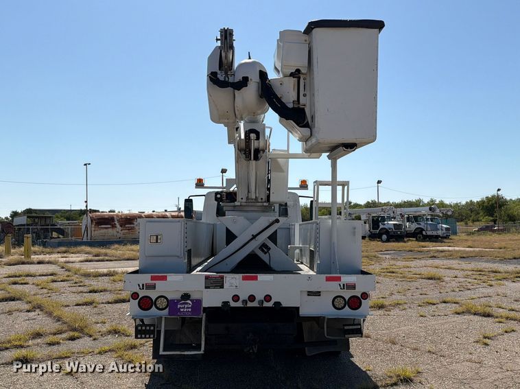 image for item DV8575 2013 International 4300 bucket truck