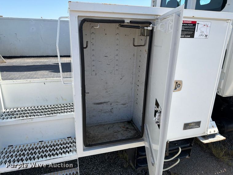 image for item DV8575 2013 International 4300 bucket truck