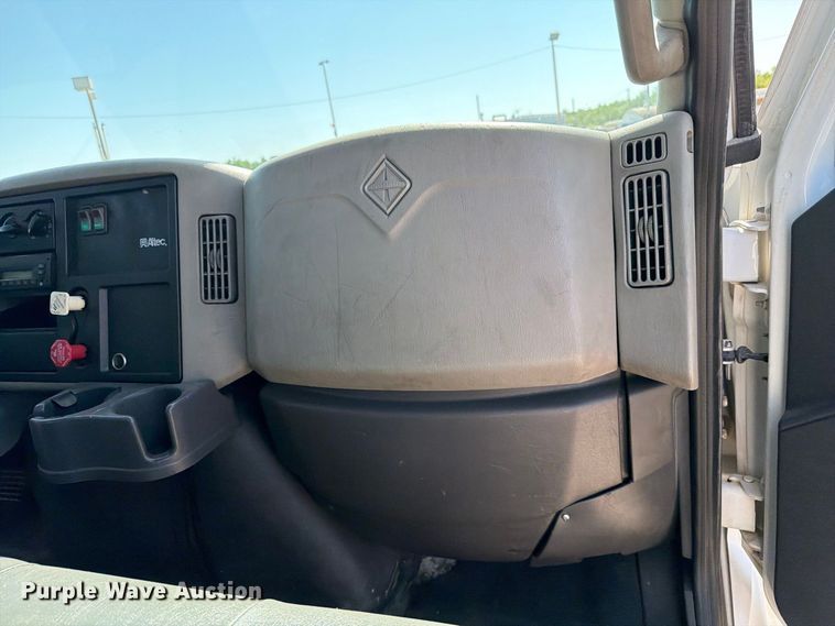 image for item DV8575 2013 International 4300 bucket truck