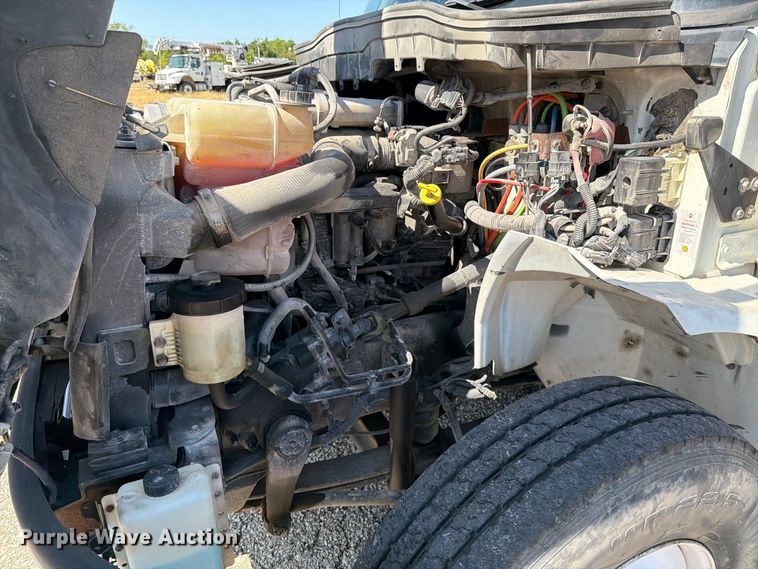 image for item DV8575 2013 International 4300 bucket truck