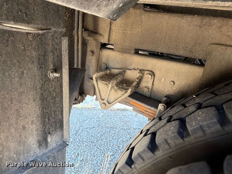 image for item DV8575 2013 International 4300 bucket truck