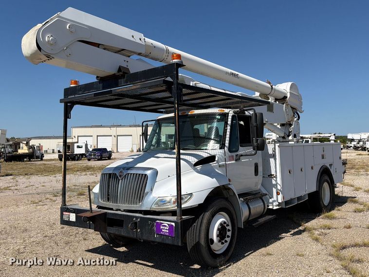 2012 International 4300 bucket truck