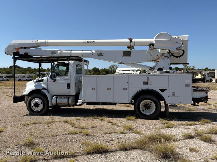 image for item DV8576 2012 International 4300 bucket truck