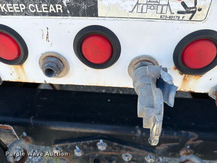image for item DV8576 2012 International 4300 bucket truck