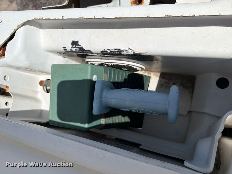image for item DV8576 2012 International 4300 bucket truck