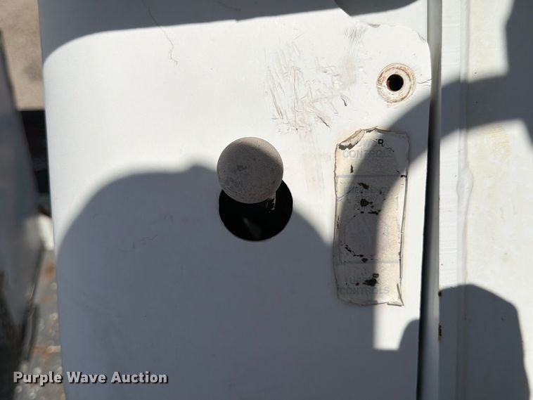 image for item DV8576 2012 International 4300 bucket truck