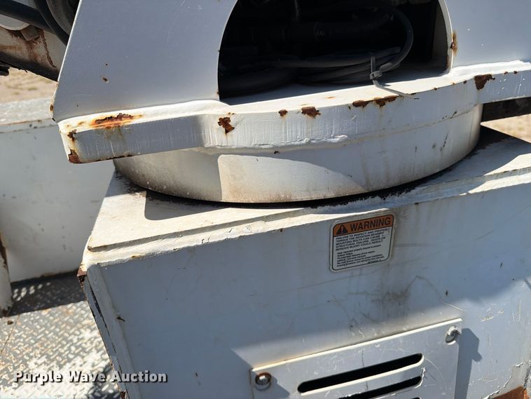 image for item DV8576 2012 International 4300 bucket truck