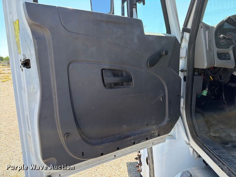 image for item DV8576 2012 International 4300 bucket truck