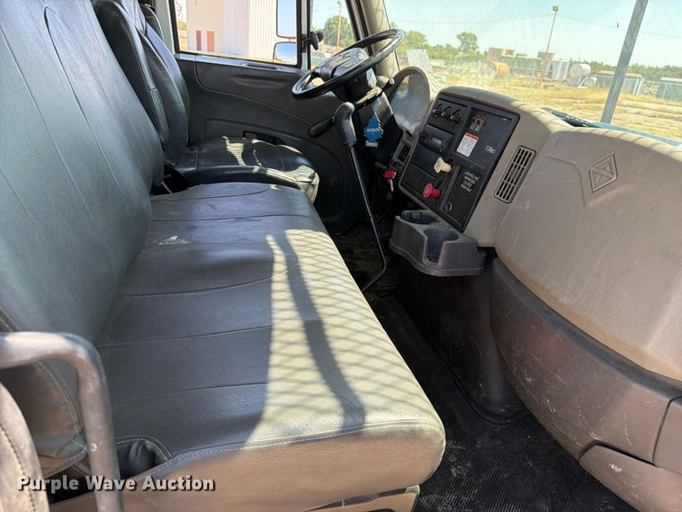 image for item DV8576 2012 International 4300 bucket truck
