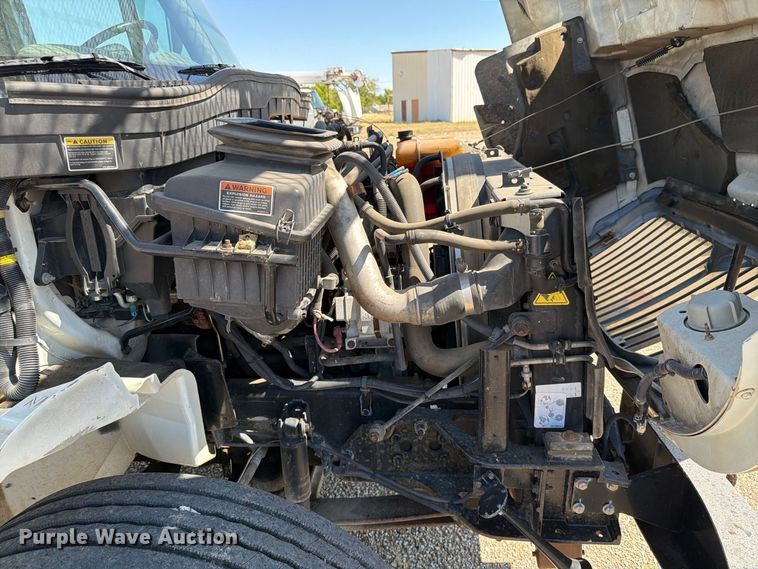 image for item DV8576 2012 International 4300 bucket truck