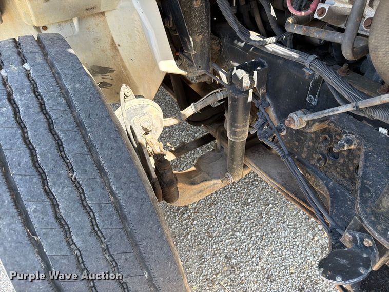 image for item DV8576 2012 International 4300 bucket truck