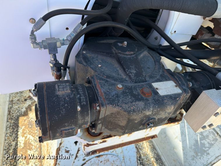 image for item DV8577 2009 International 4300 digger derrick truck