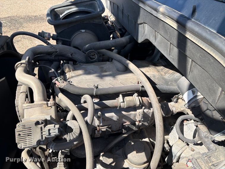 image for item DV8577 2009 International 4300 digger derrick truck
