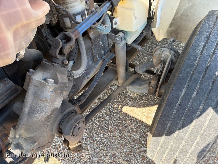 image for item DV8577 2009 International 4300 digger derrick truck