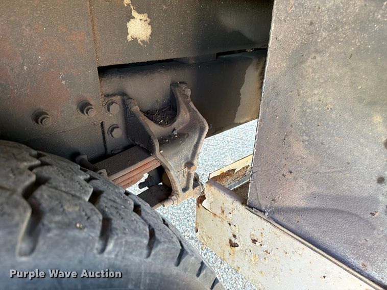 image for item DV8577 2009 International 4300 digger derrick truck