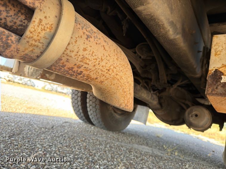 image for item DV8577 2009 International 4300 digger derrick truck