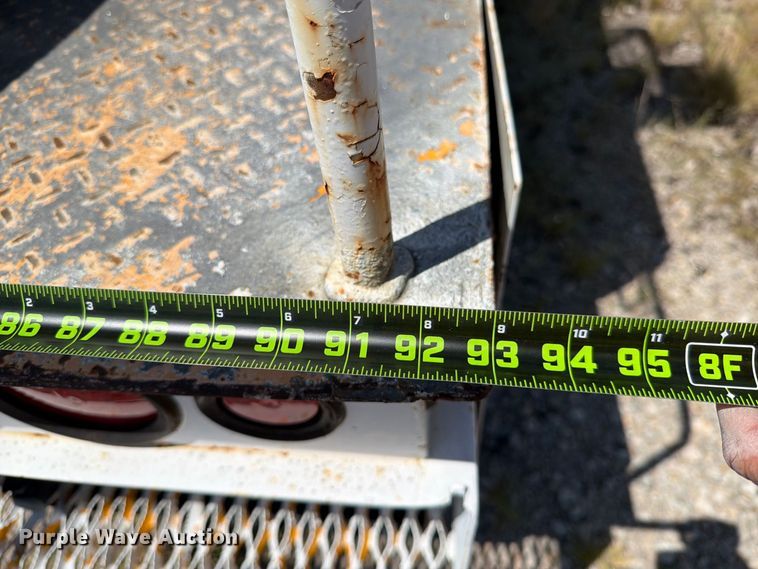 image for item DV8578 2006 International 4300 digger derrick truck