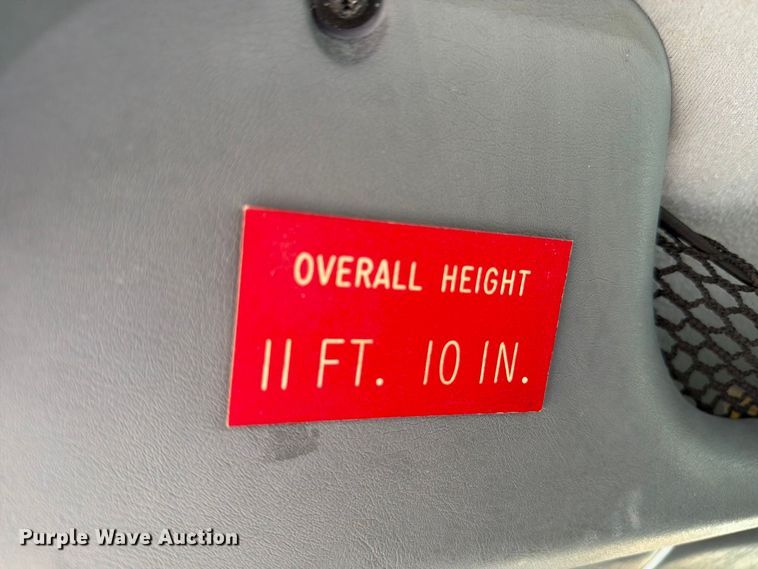 image for item DV8578 2006 International 4300 digger derrick truck