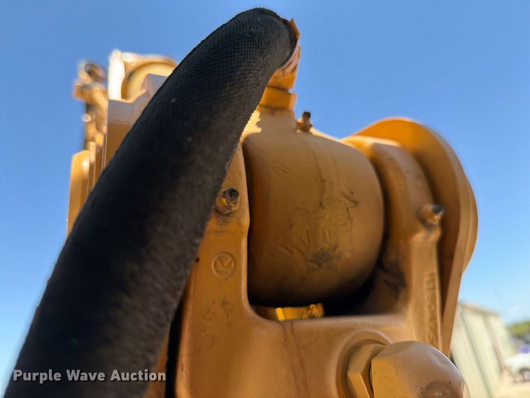 image for item DV8579 2005 John Deere 310SG backhoe