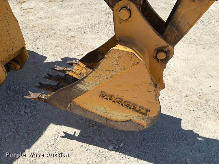 image for item DV8579 2005 John Deere 310SG backhoe