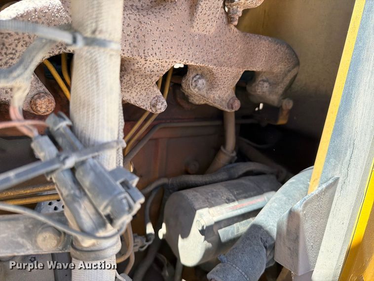 image for item DV8579 2005 John Deere 310SG backhoe