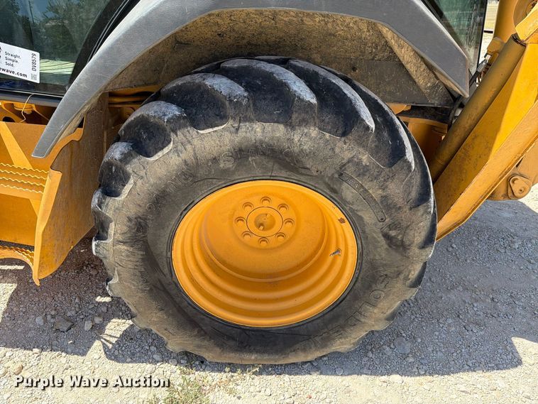 image for item DV8579 2005 John Deere 310SG backhoe