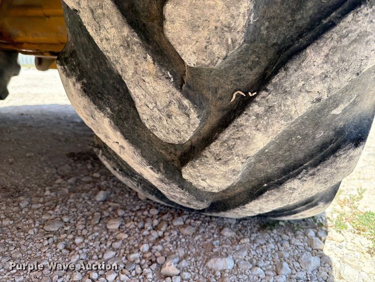 image for item DV8579 2005 John Deere 310SG backhoe