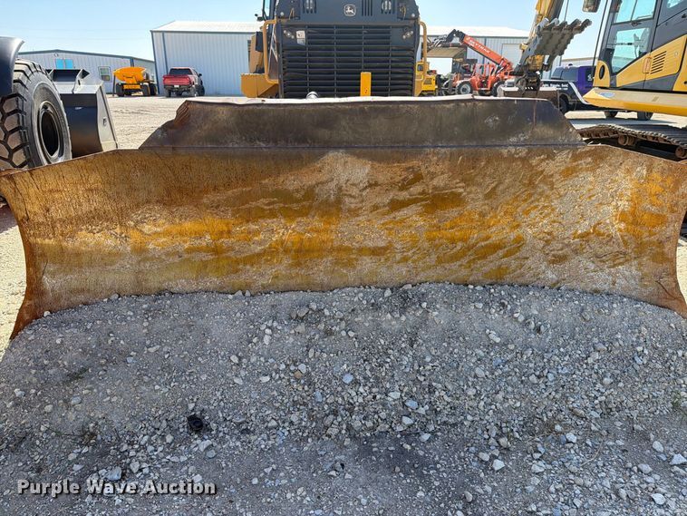 image for item DV8580 2018 John Deere 850K WLT dozer