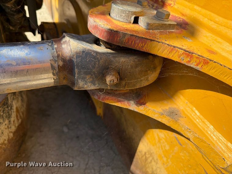 image for item DV8580 2018 John Deere 850K WLT dozer