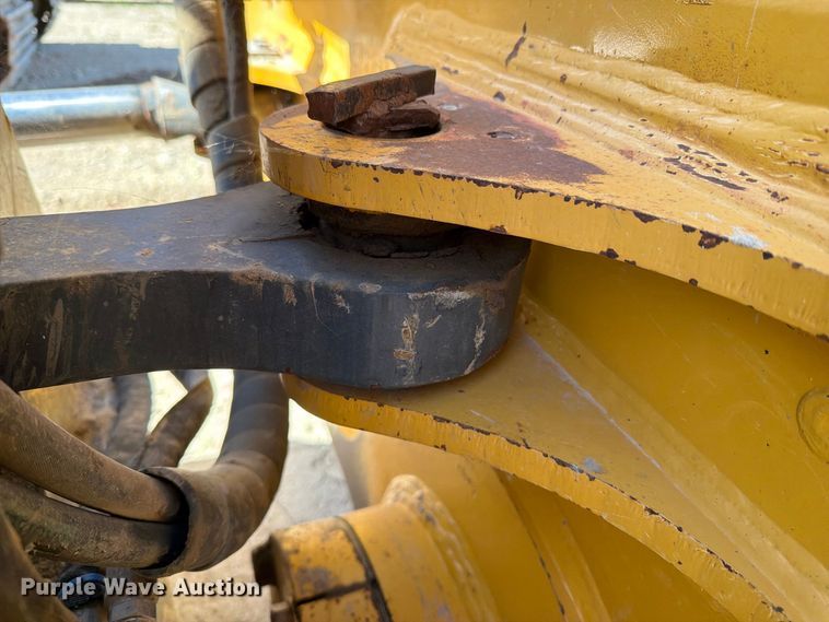 image for item DV8580 2018 John Deere 850K WLT dozer