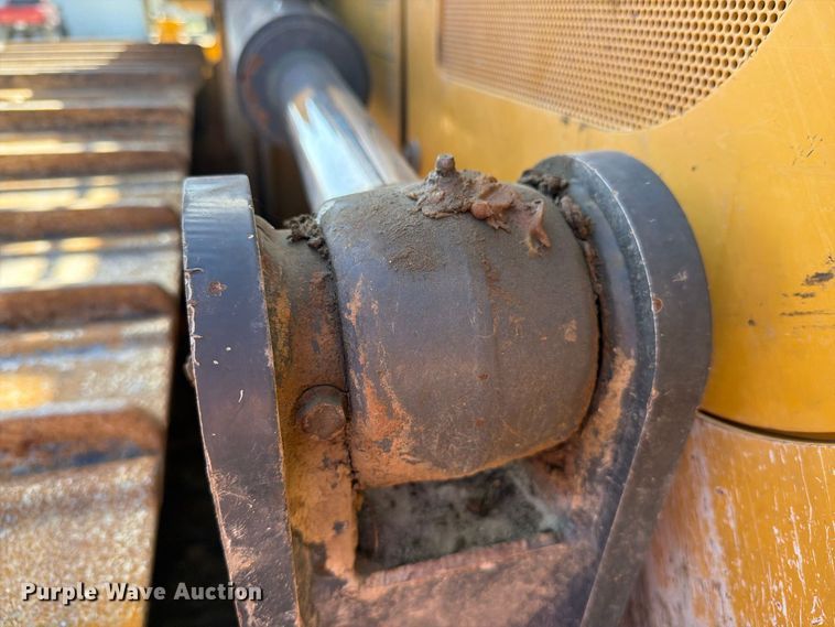 image for item DV8580 2018 John Deere 850K WLT dozer