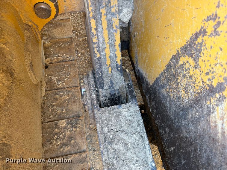 image for item DV8580 2018 John Deere 850K WLT dozer