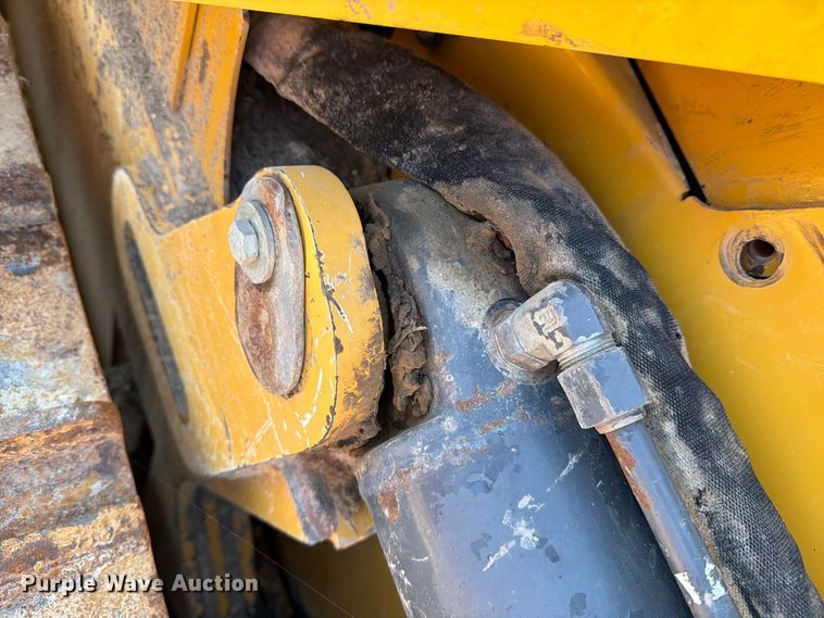 image for item DV8580 2018 John Deere 850K WLT dozer