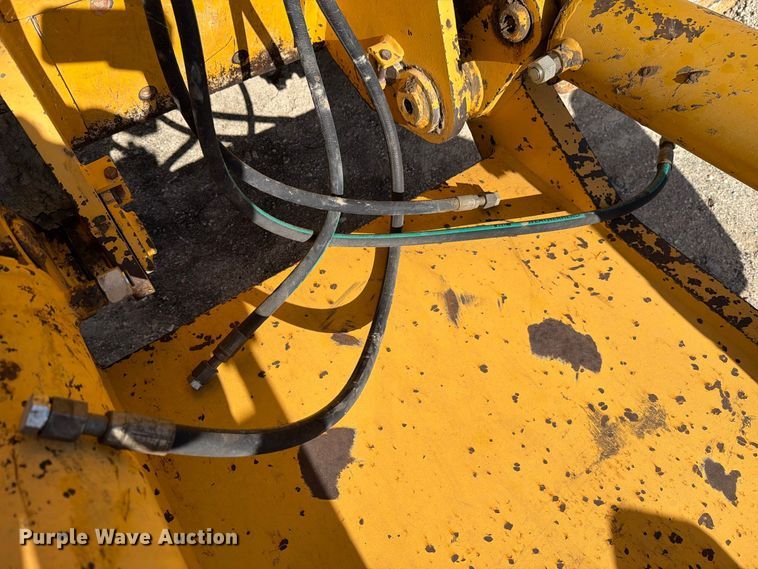 image for item DV8580 2018 John Deere 850K WLT dozer