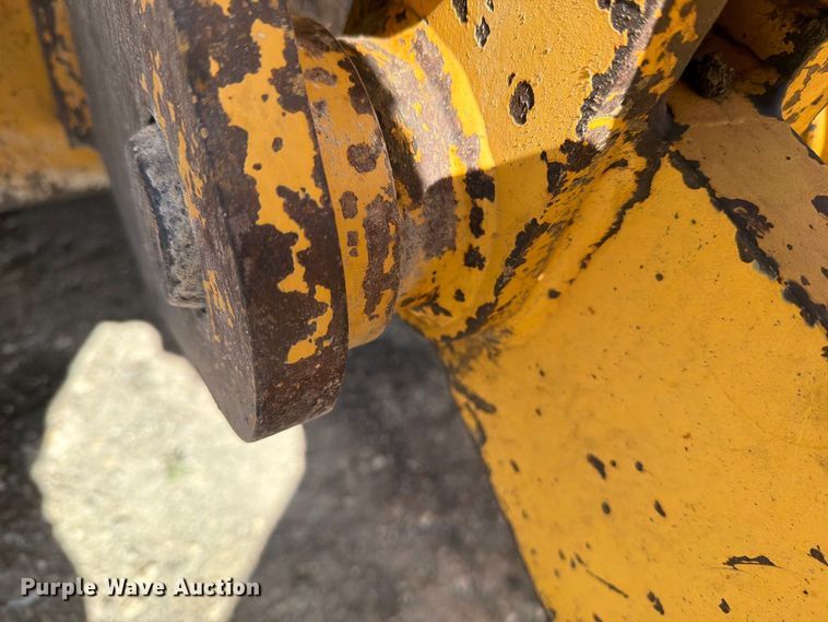 image for item DV8580 2018 John Deere 850K WLT dozer