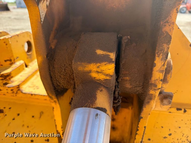 image for item DV8580 2018 John Deere 850K WLT dozer
