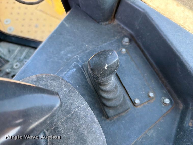image for item DV8580 2018 John Deere 850K WLT dozer