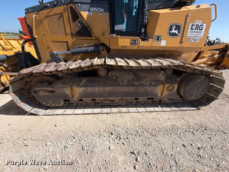image for item DV8580 2018 John Deere 850K WLT dozer