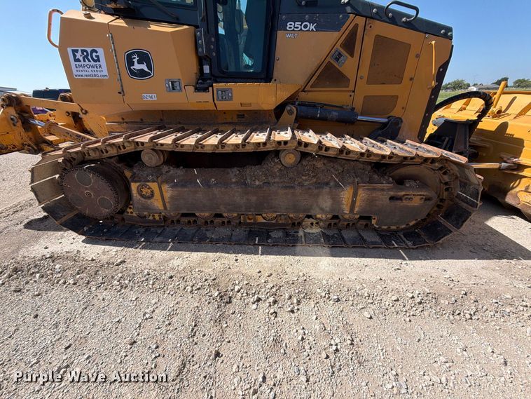 image for item DV8580 2018 John Deere 850K WLT dozer