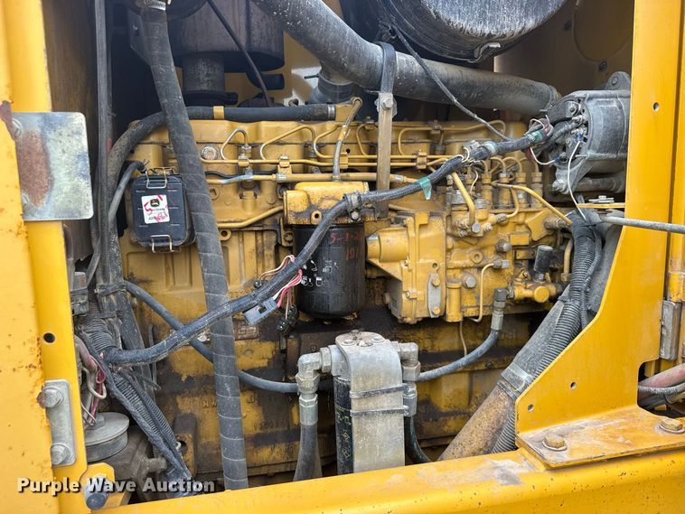 image for item DY3153 2000 John Deere 772CH motor grader