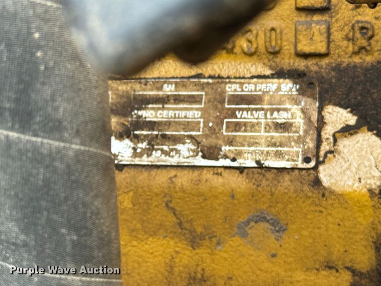 image for item DY3153 2000 John Deere 772CH motor grader