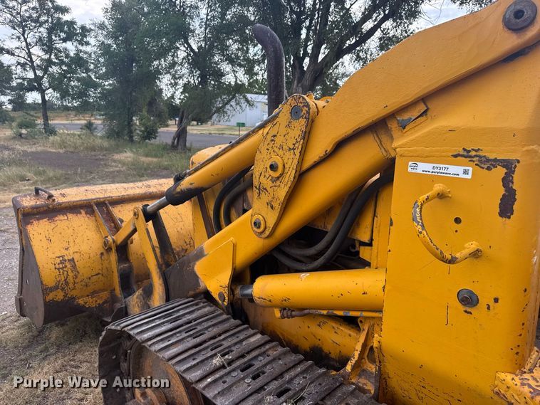 image for item DY3177 John Deere 450 track loader