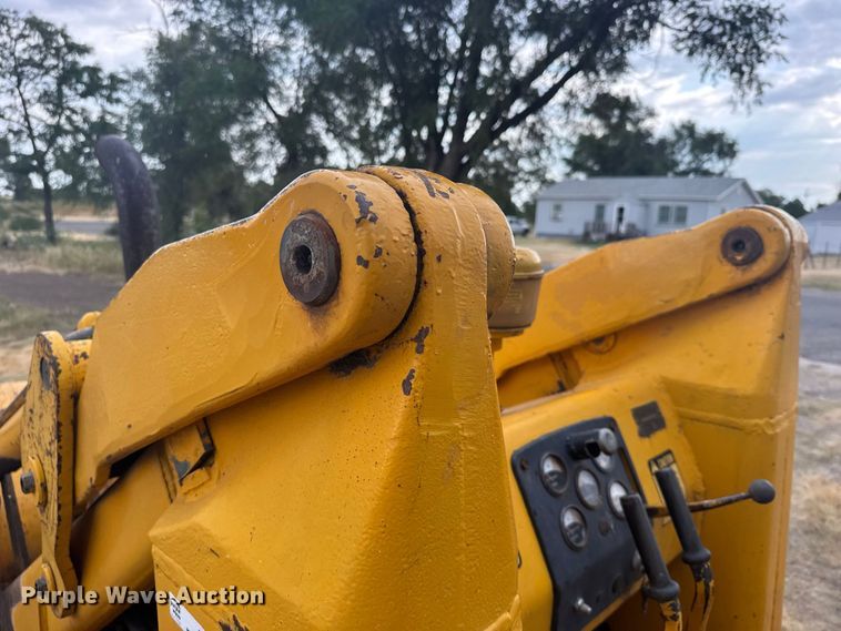 image for item DY3177 John Deere 450 track loader