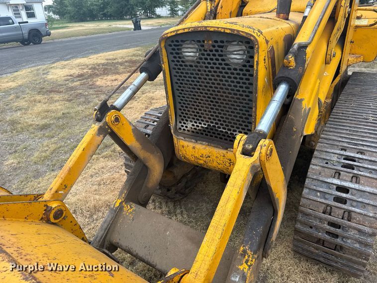 image for item DY3177 John Deere 450 track loader