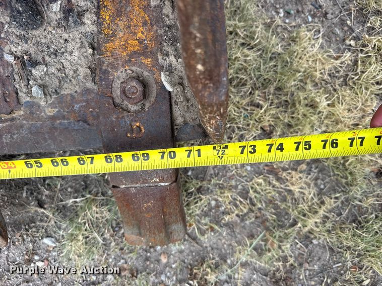 image for item DY3177 John Deere 450 track loader