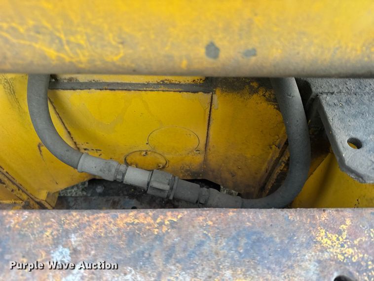 image for item DY3177 John Deere 450 track loader