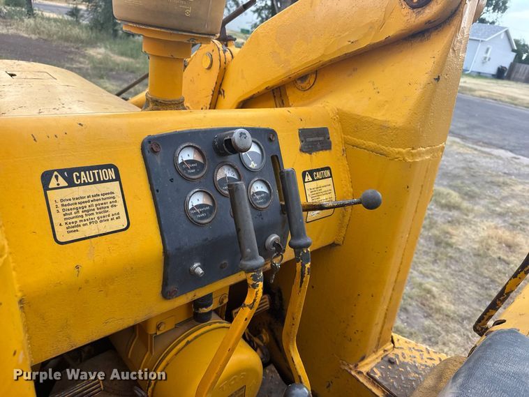 image for item DY3177 John Deere 450 track loader