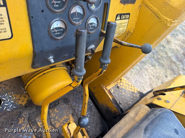 image for item DY3177 John Deere 450 track loader